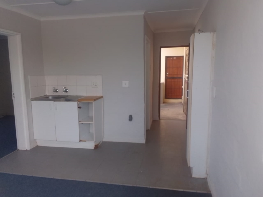 To Let 2 Bedroom Property for Rent in Amalinda Eastern Cape